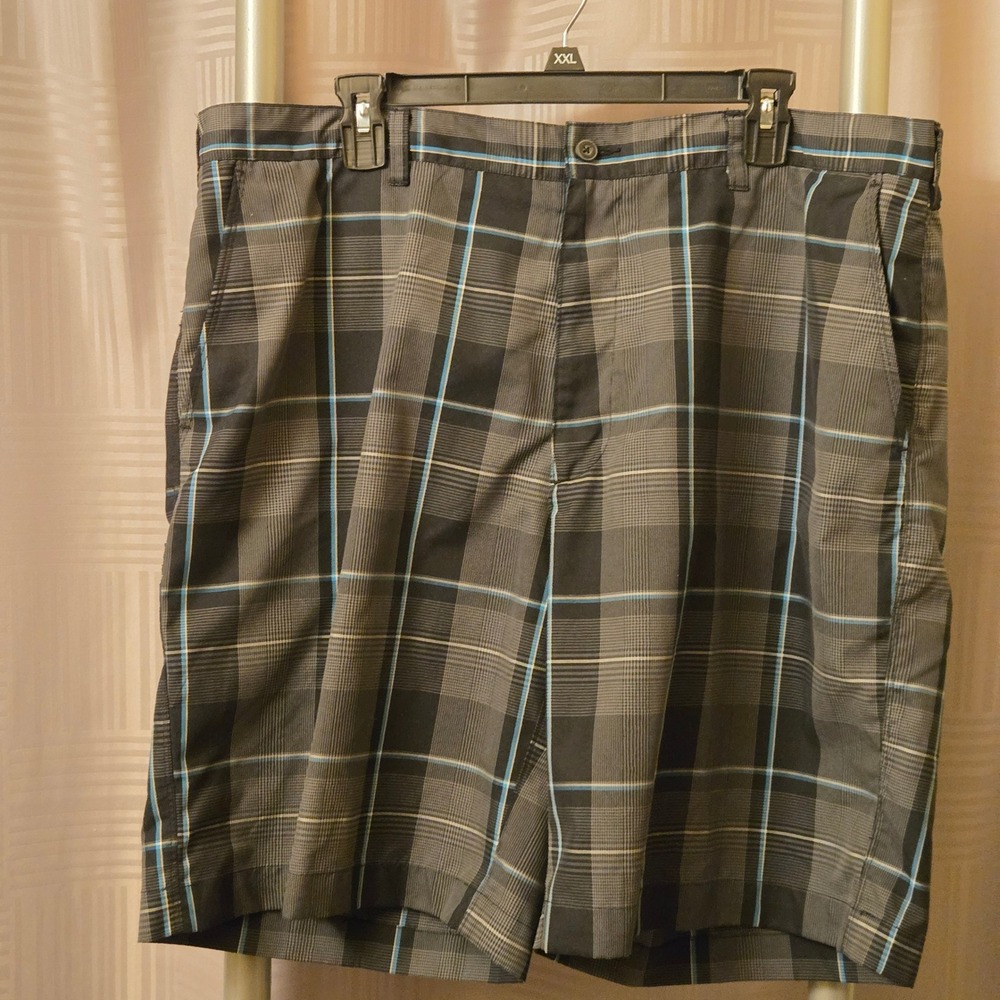 Champions Tour Mens Grey Blue Plaid Golf Shorts Size 38 Polyester Performance